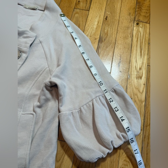 Stylish Cream Jacket with Puff Sleeves #677 - Picture 3 of 6